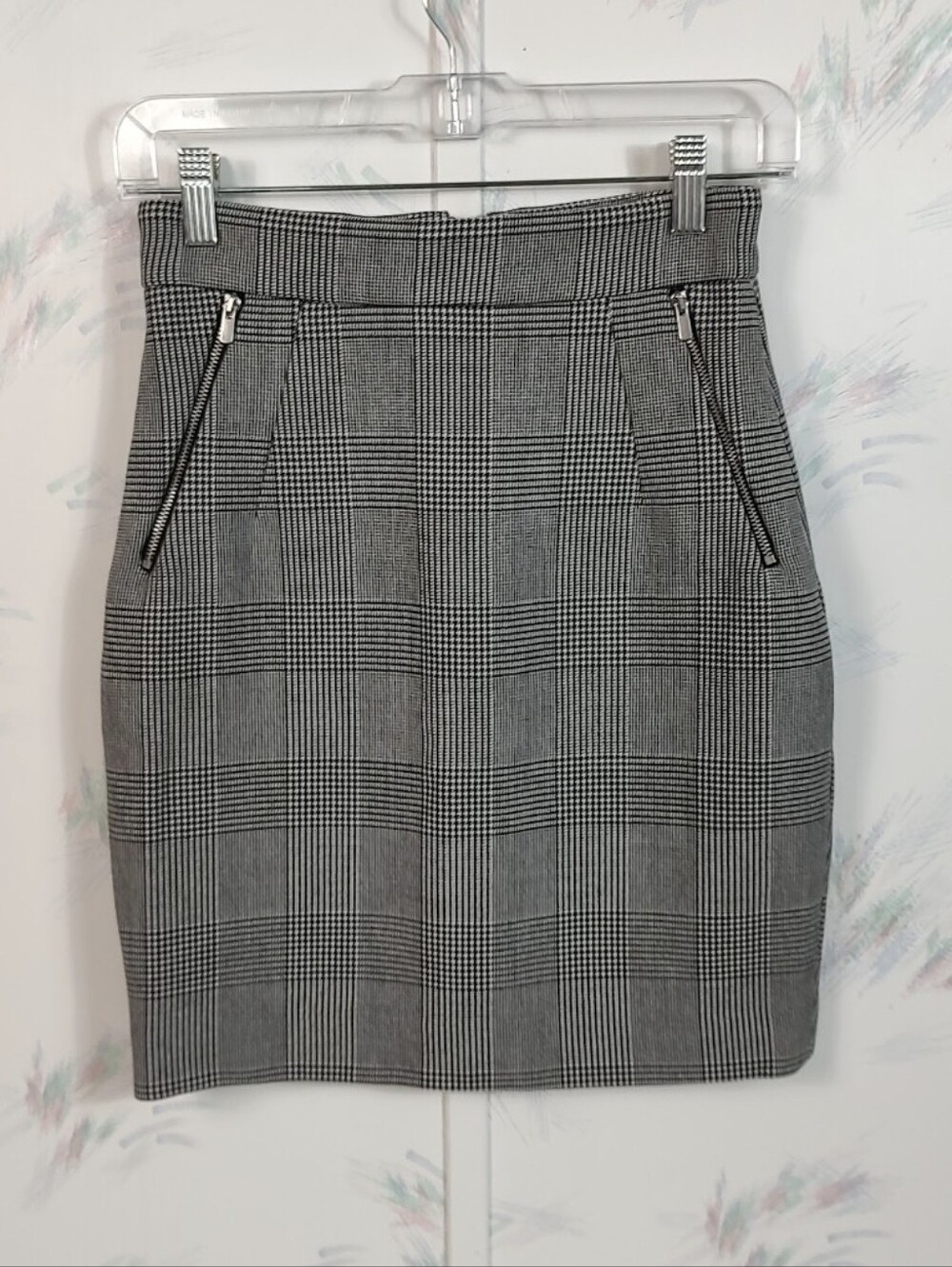 H&M Women's Pencil Skirt Houndstooth Size 6 Punk Career Party